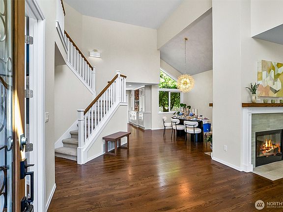 3rd image of 14509 Cascade Drive SE