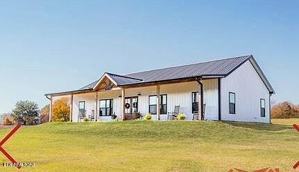 2nd image of 2048 Angus Blvd