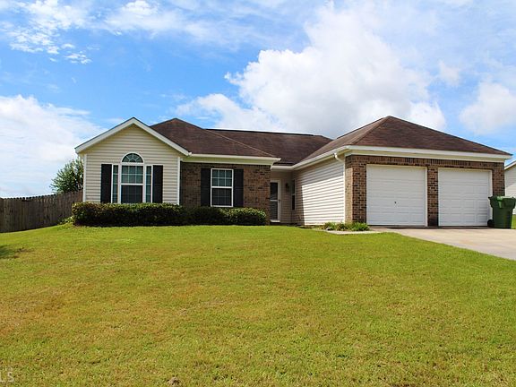 3rd image of 9022 Whispering Pines Blvd