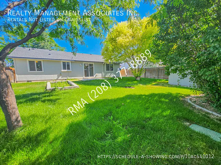 2717 E Sandgate Ave — Photo 15