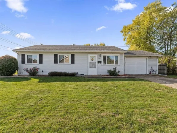 223 S Delorenzi Ave, Mishawaka, IN 46544