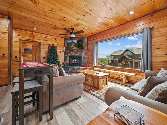 5th image of 2412 Hawks Nest Way