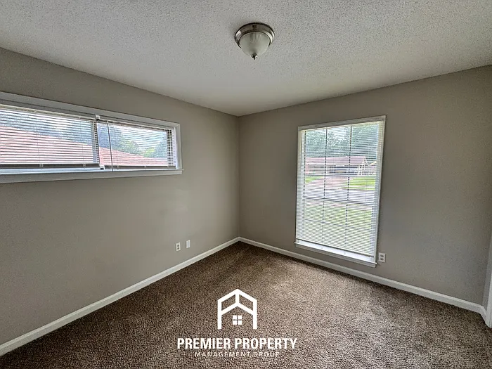 6310 Brightwood Dr — Photo 14