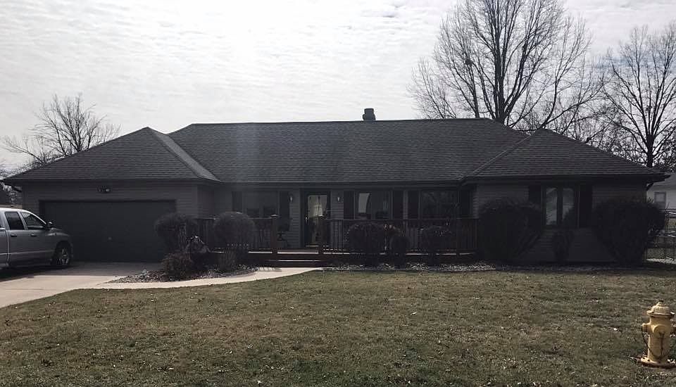 1st image of 906 Cherry Ln
