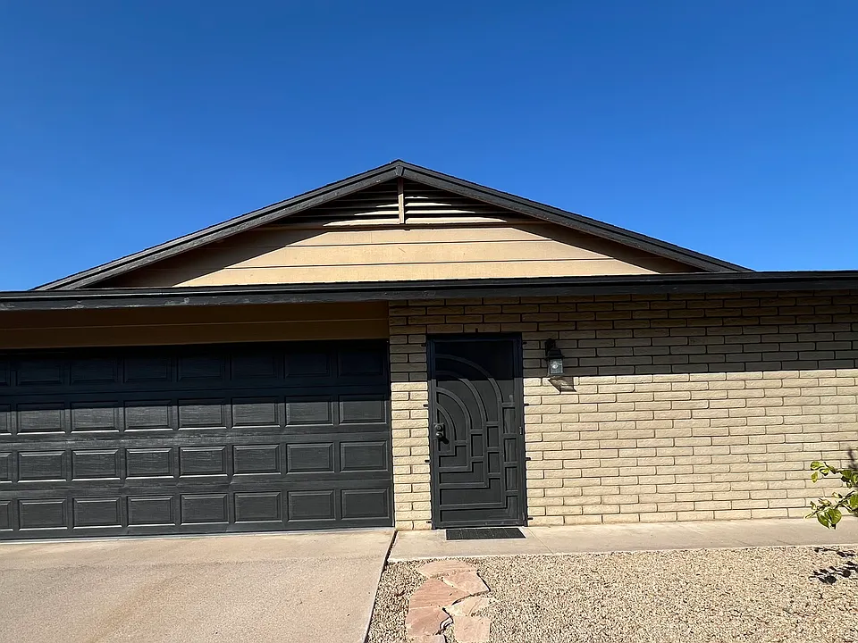 4453 W El Camino Dr