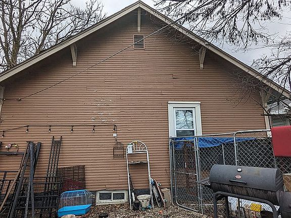 2nd image of 903 S Macedonia Ave