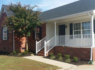 1402 Huddersfield Dr, Smyrna, TN 37167