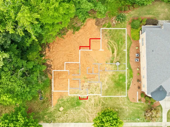 6814 Larrisa Ct, Charlotte, NC 28226