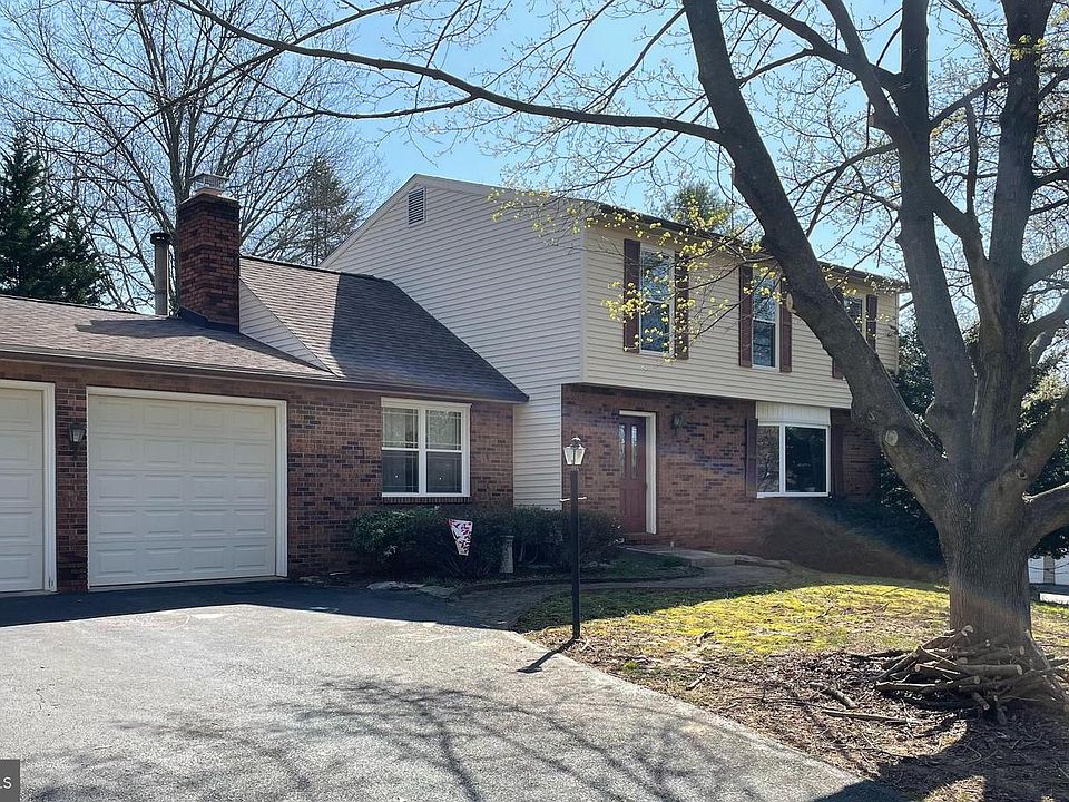 1st image of 3409 Baywood Dr