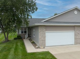 335 Highland Ave, Fairfax, IA 52228