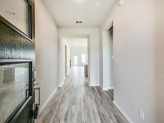 4th image of 15918 Jordan Meadow Way