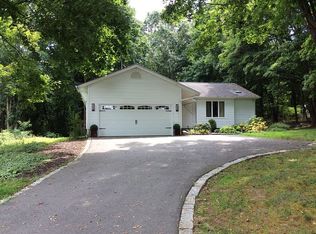 305 Harland Rd, Norwich, CT 06360