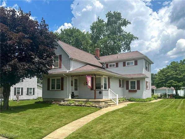 30 Bond St, Niles, OH 44446