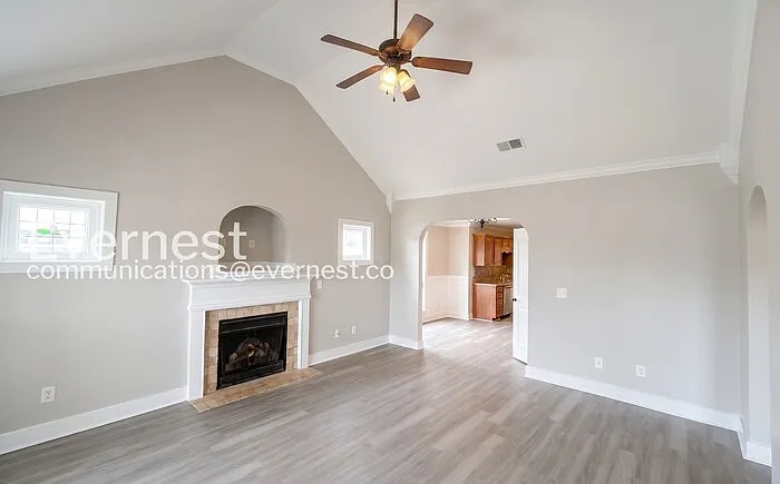 192 Stonecreek Pl — Photo 2