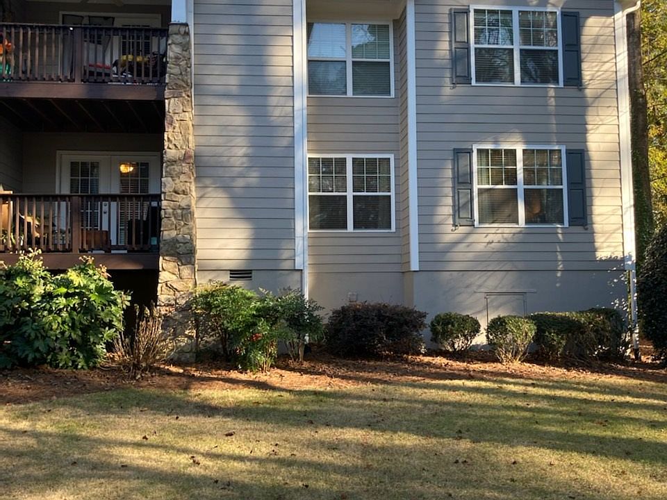 1st image of 502 Madison Ct SE