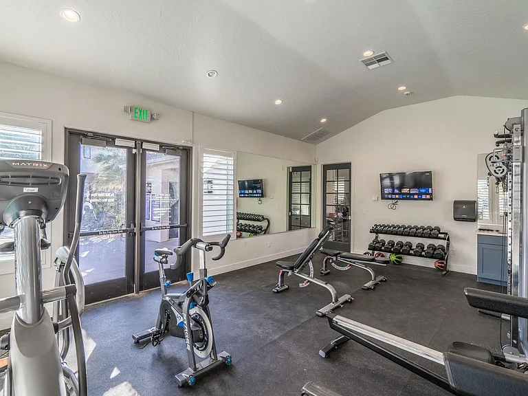518 E Bailey Ln — Photo 27