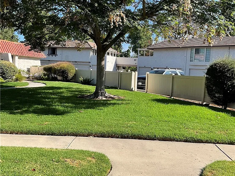 1141 Landsburn Cir — Photo 25