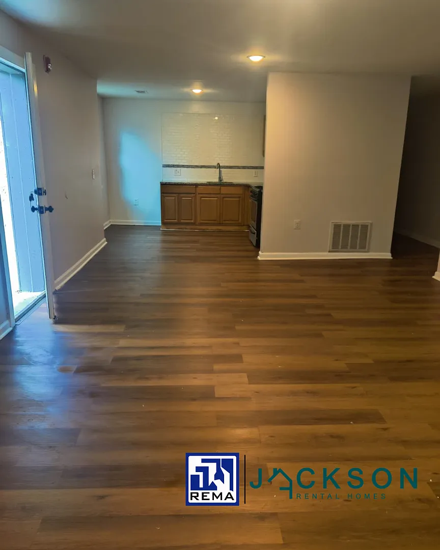 890 N 41st St, — Photo 1
