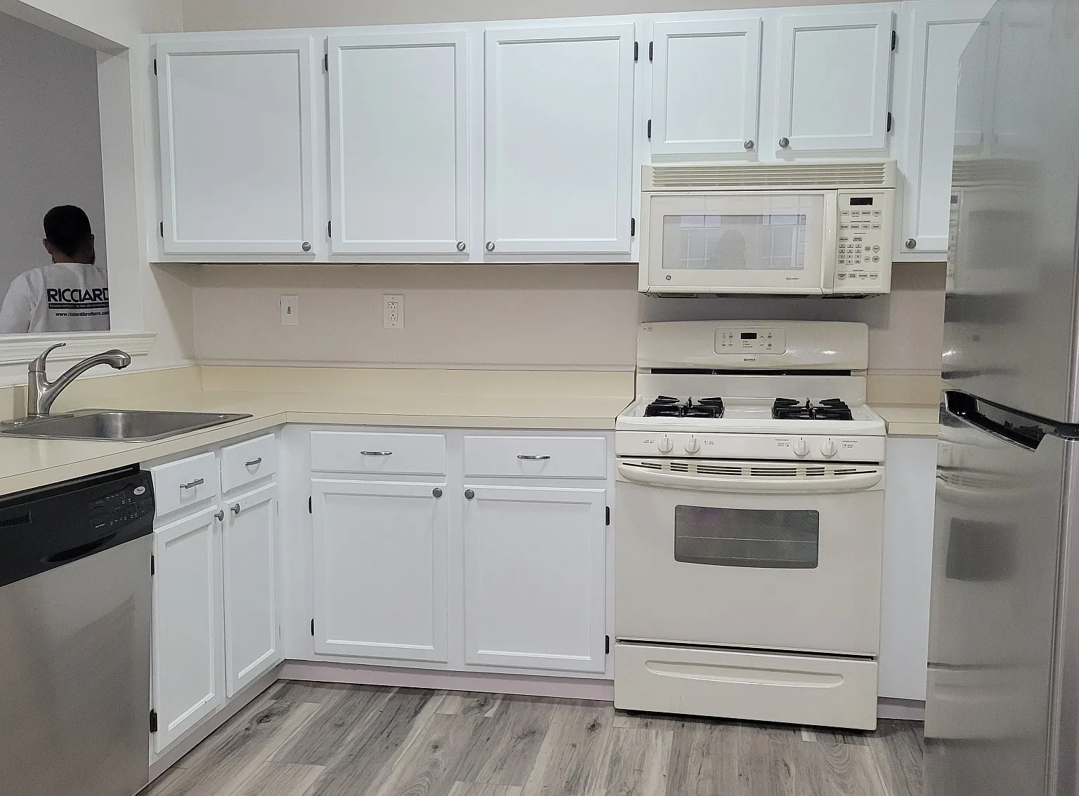 2 bed, 1076 sqft, $1,900 — Photo 4