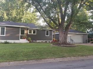 1570 103rd Ave NW, Coon Rapids, MN 55433