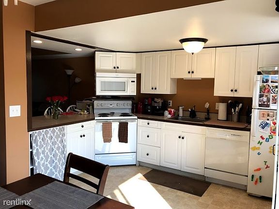 2nd image of 1022 Galliton Ct APT H