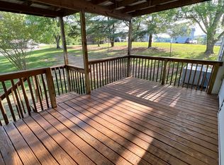 2417 Lakeshore Dr, Bean Station, TN 37708