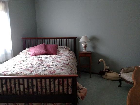 4th image of 480 Samantha Cir #20