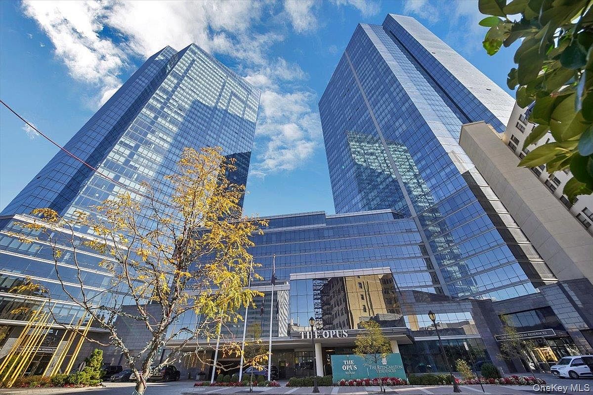 1 Renaissance Square #19BC, White Plains, NY 10601 | MLS #983145 | Zillow