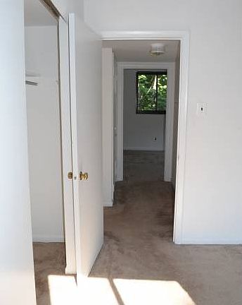 Bed 1 Closet & Hall