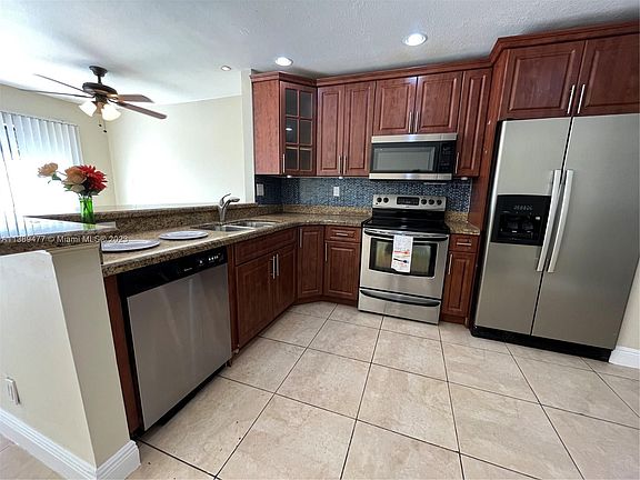 4th image of 8016 NW 29th St #8016