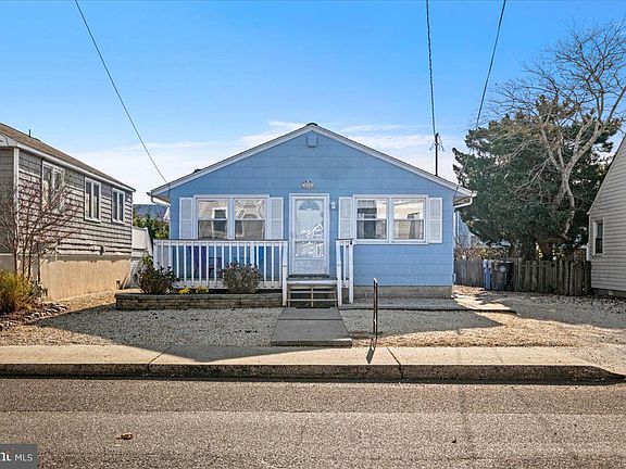 4th image of 218 11th St