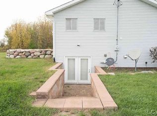 7601 Turk Rd, Brooklyn, MI 49230