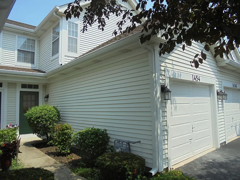 1454 Walnut Hill Ave — Photo 3