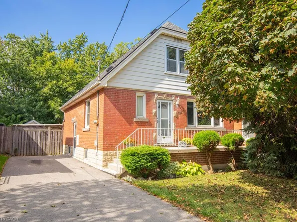 296 E 21st St, Hamilton, ON L8V 2T9