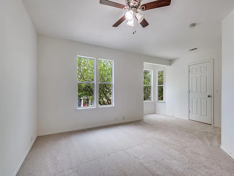 10716 Astor Dr — Photo 7