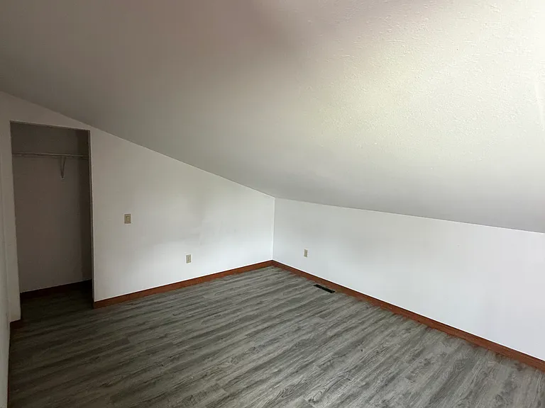 312 S Olive St #D — Photo 6