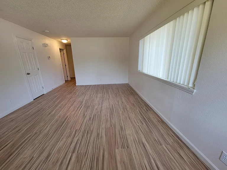 3596 Mercury Dr — Photo 7