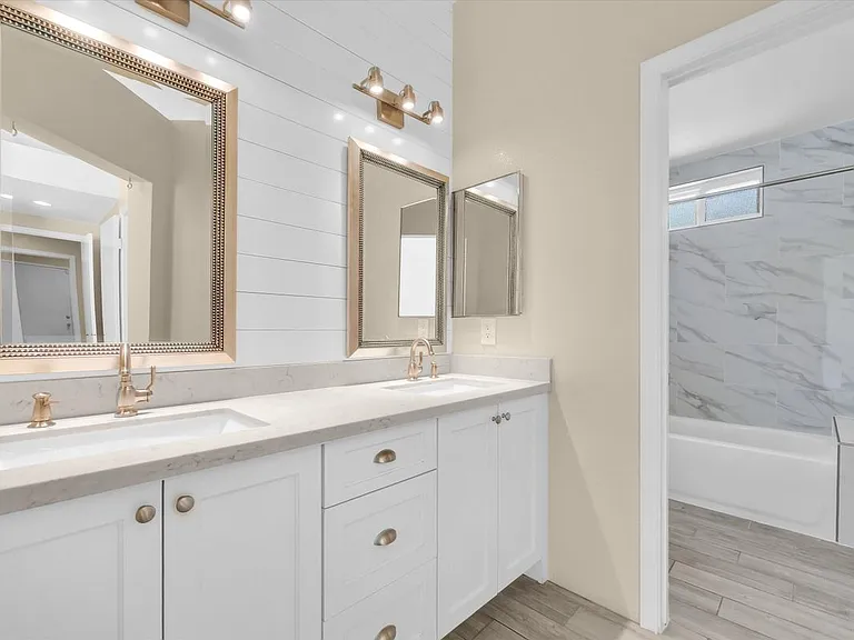 501 Roosevelt St — Photo 4