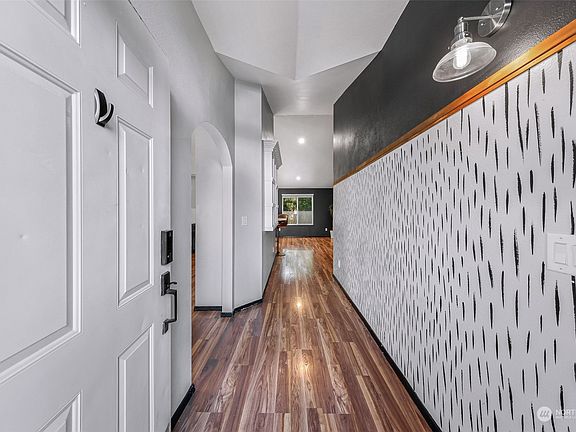 4th image of 309 84th Avenue SE