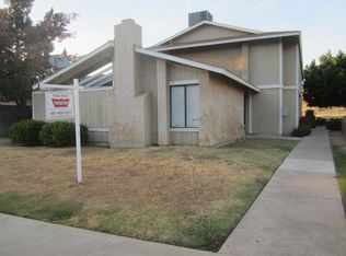 208 Jardin Ct APT B, Bakersfield, CA 93301