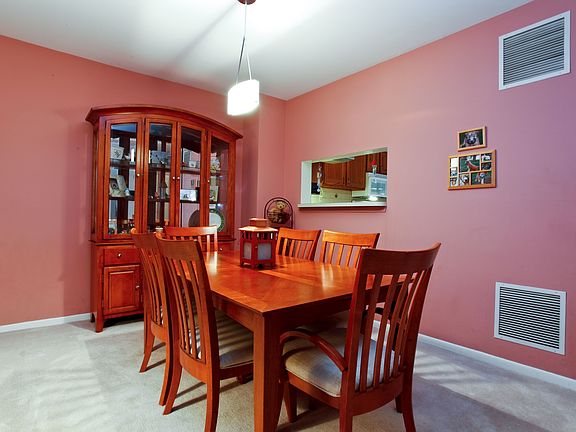 2nd image of 86 Deerfield Ln #8-6