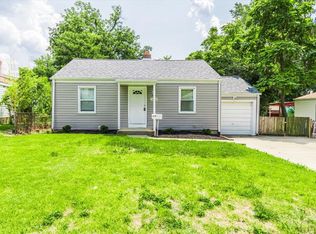 3158 La Vista Dr, Saint Ann, MO