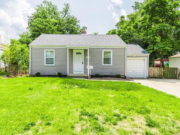 3158 La Vista Dr, Saint Ann, MO 63074