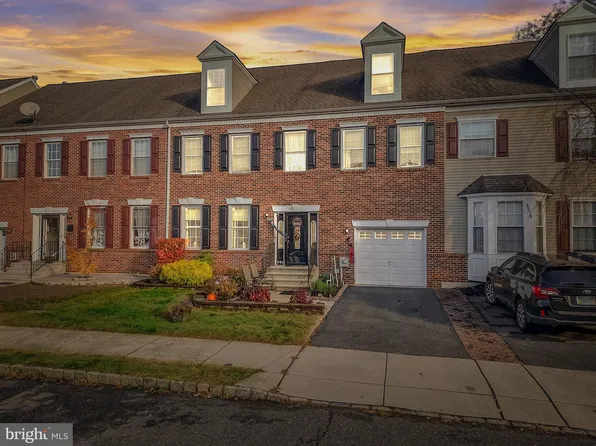 3517 Tuscany Dr, Philadelphia, PA 19145