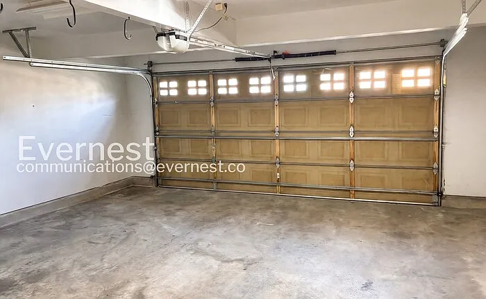 1121 Fenwick Dr — Photo 23