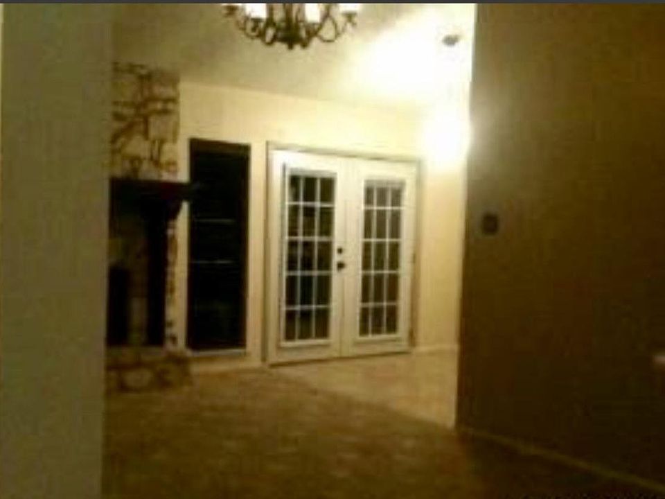 1st image of 4610 Wetz Dr