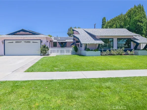 1807 W Chanticleer Rd, Anaheim, CA 92804
