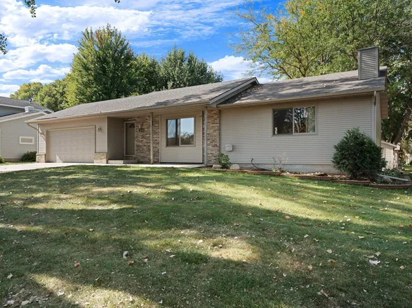 2080 La Casa Ln SE, Owatonna, MN 55060