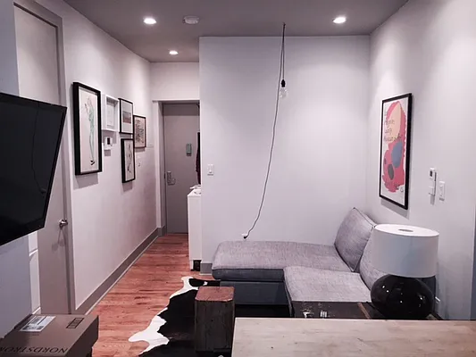 Rented by Premier Metro Realty Corp | media 36