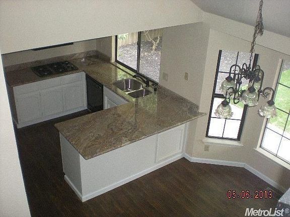 4th image of 19 Eastwind Ct